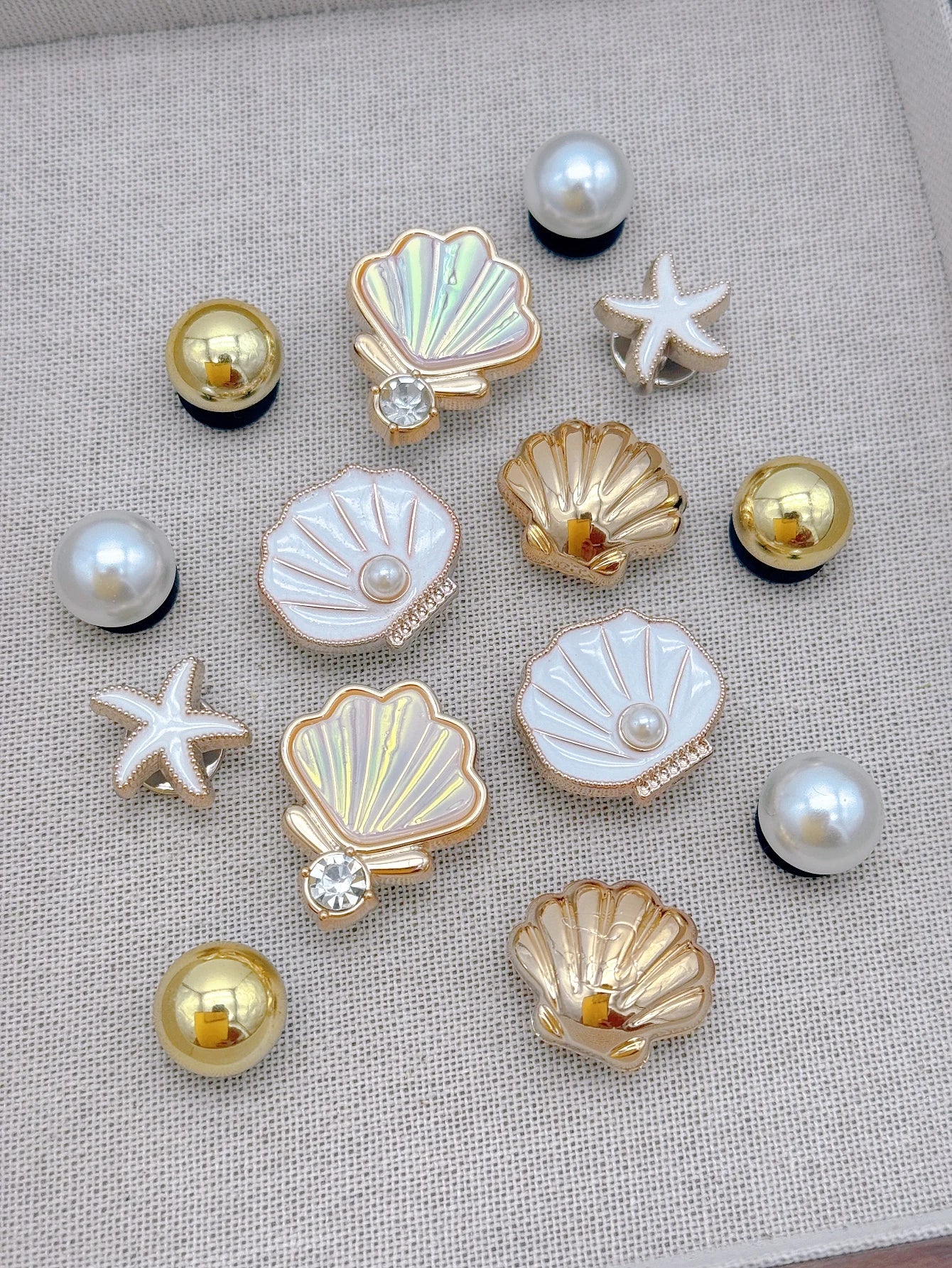 14 Pieces of Golden Shell Shoes Decorative DIY Casual Accessories - Fun and Multi-functional Personalized Shoe Design Method